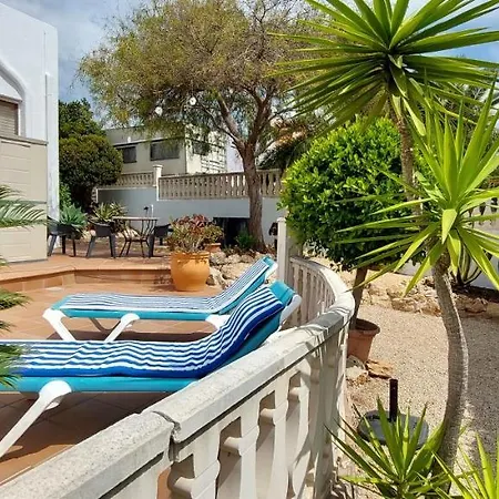 Villa Totalmente Independiente Con Piscina Comunitaria Calpe