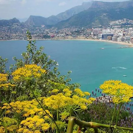 Totalmente Independiente Con Piscina Comunitaria Calpe